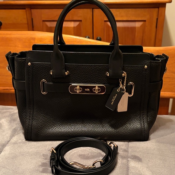 Coach Swagger 27 Satchel - Picture 3 of 9